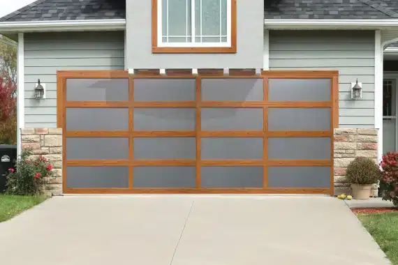 Rust-resistant aluminum garage door for coastal homes